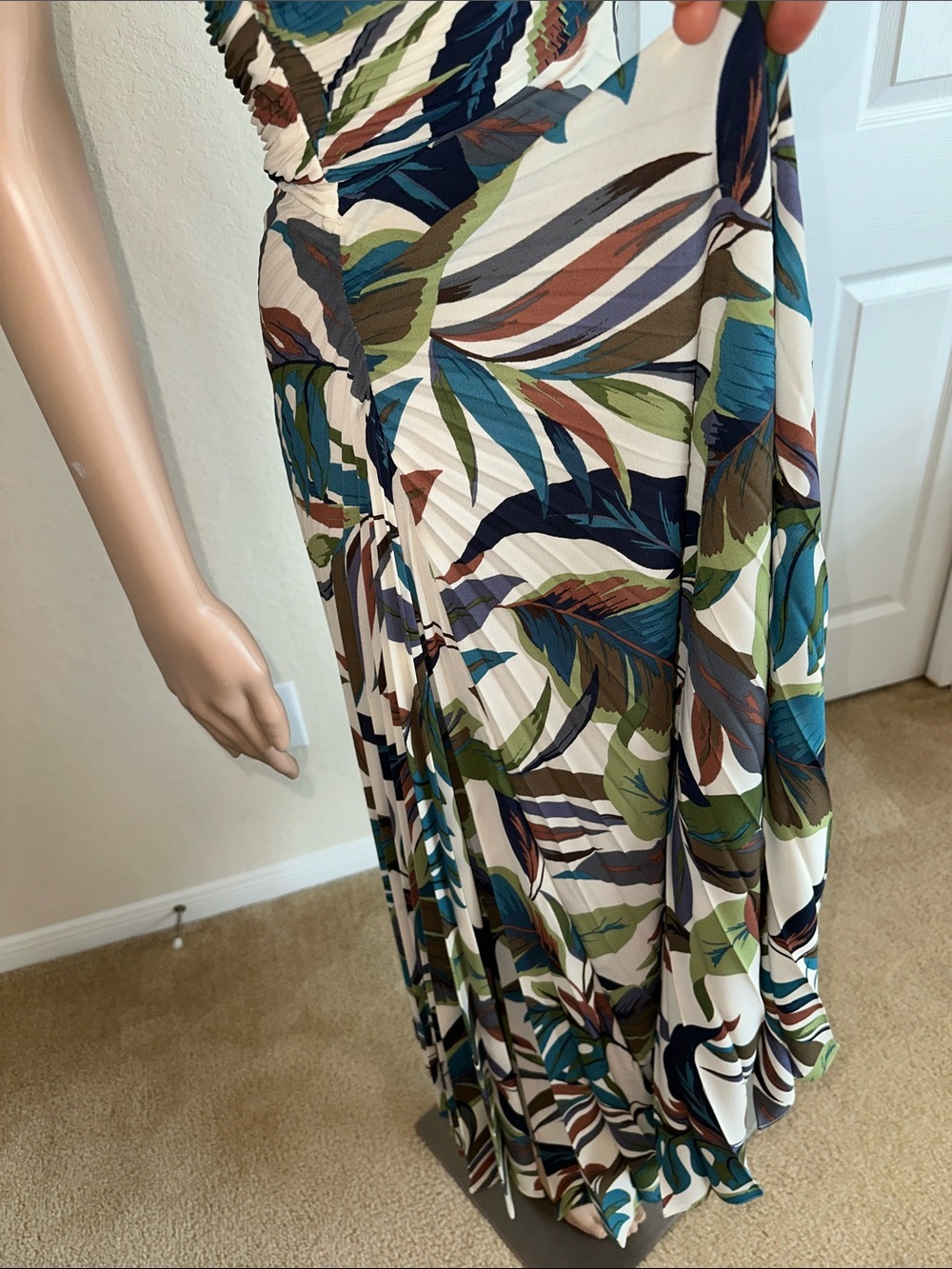 NWT Nicole Miller One-Shoulder Maxi Dress in Green, Blue, Brown, Cream Size 4 - Picture 8 of 16